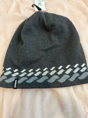 Patagonia Men’s Gray Knit Beanie with Pattern